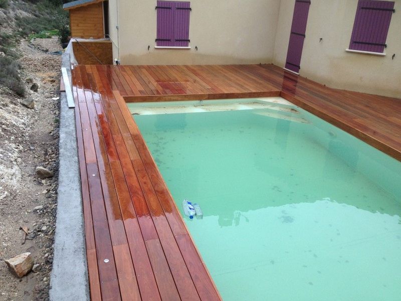 Tour de piscine en Cumaru à La Roque d'Antheron