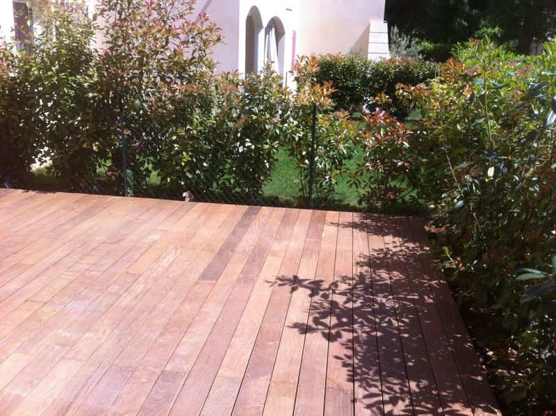 Réalisation de terrasse en bois exotique Ipe à Bouc Bel Air