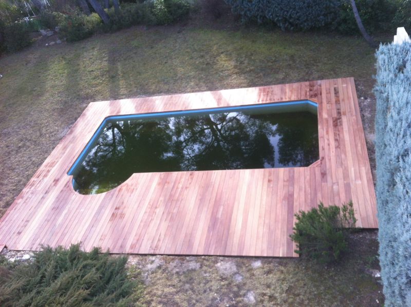 Tour de piscine en bois exotique Aix en Provence bouche du rhone 13