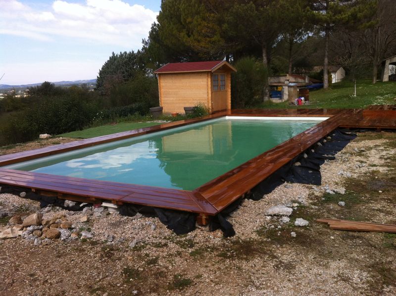 Tour de piscine en cumaru à St Cannat Bouche du Rhone