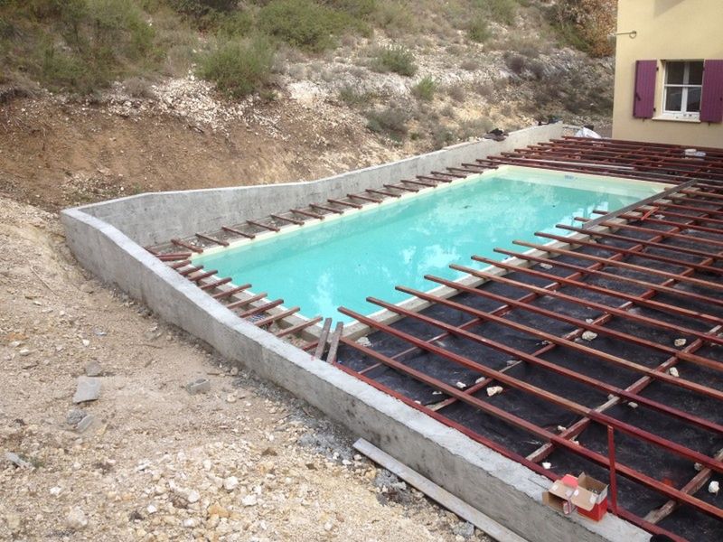 Tour de piscine en Cumaru à La Roque d'Antheron